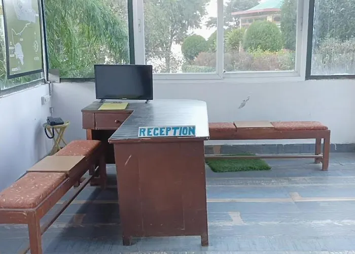 Himalayas Youth Hostel Kempty Mussoorie