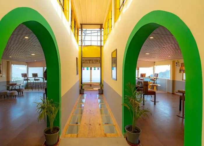 The Hosteller Mussoorie, Mall Road